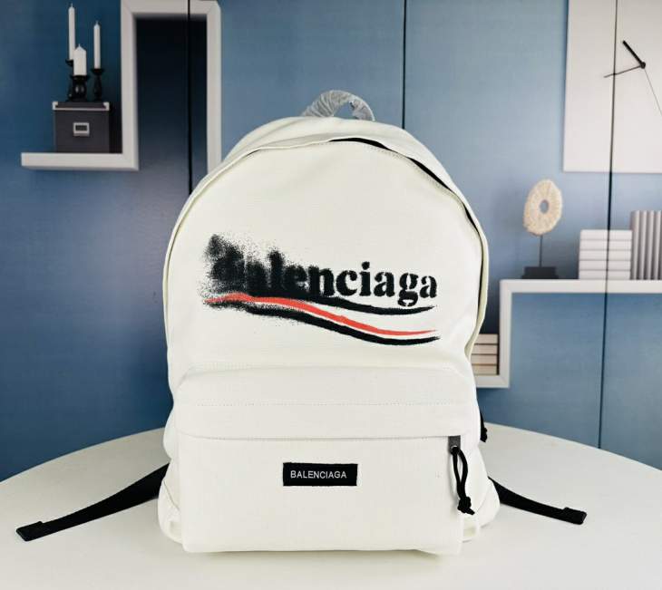 Picture of Balenciaga Handbags _SKUfw177415930fw